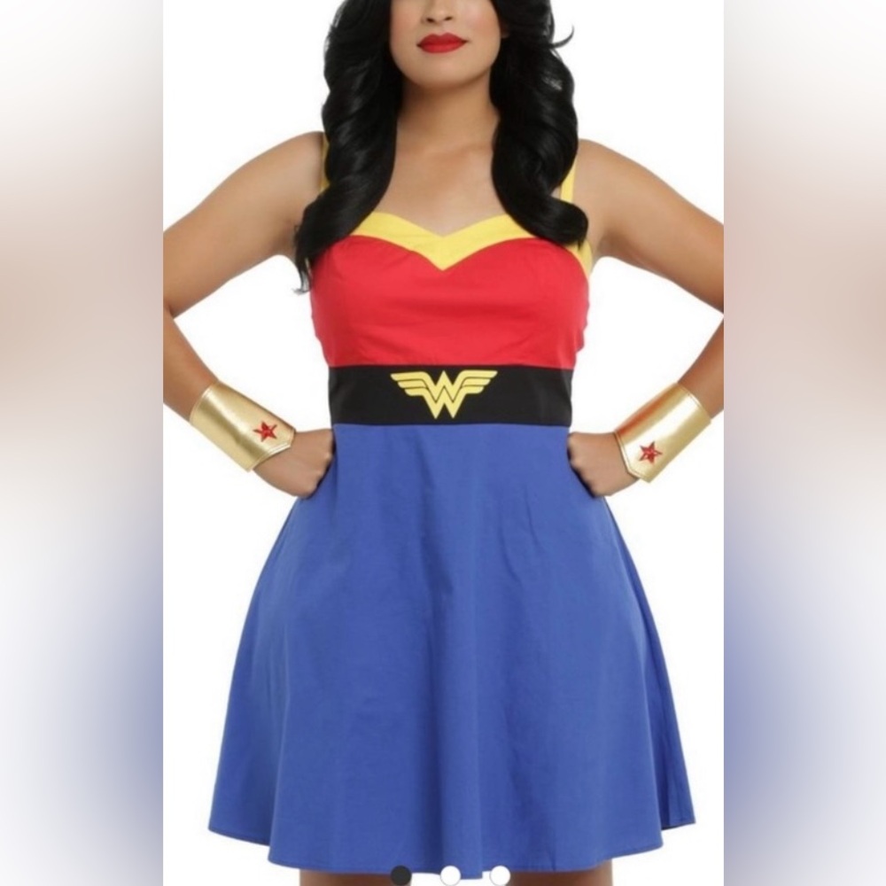NWT Bioworld DC Comics Originals Wonder Women cosplay Halloween dress size 18
